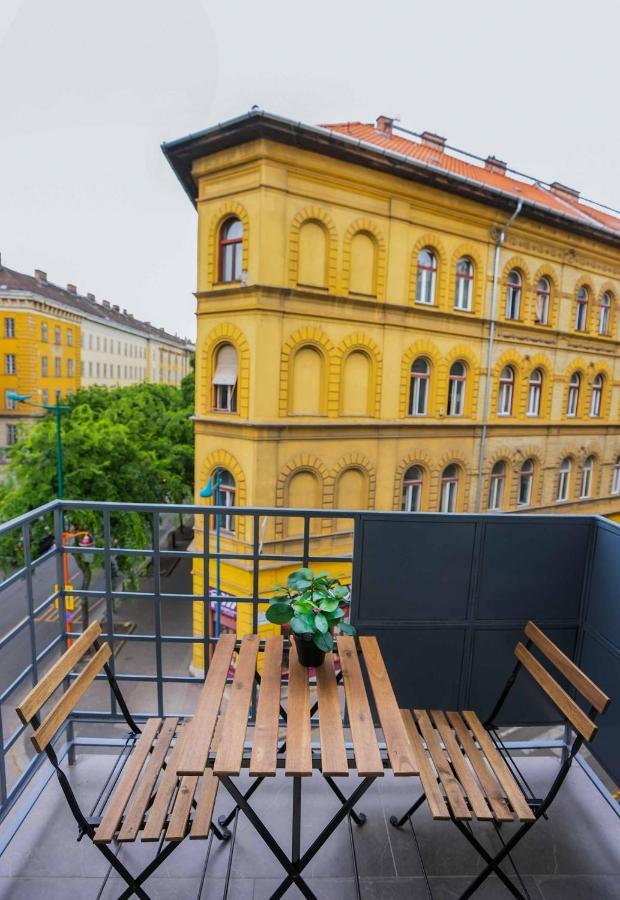 Corvin Avenue Premium Central Apartment Budapest Eksteriør bilde