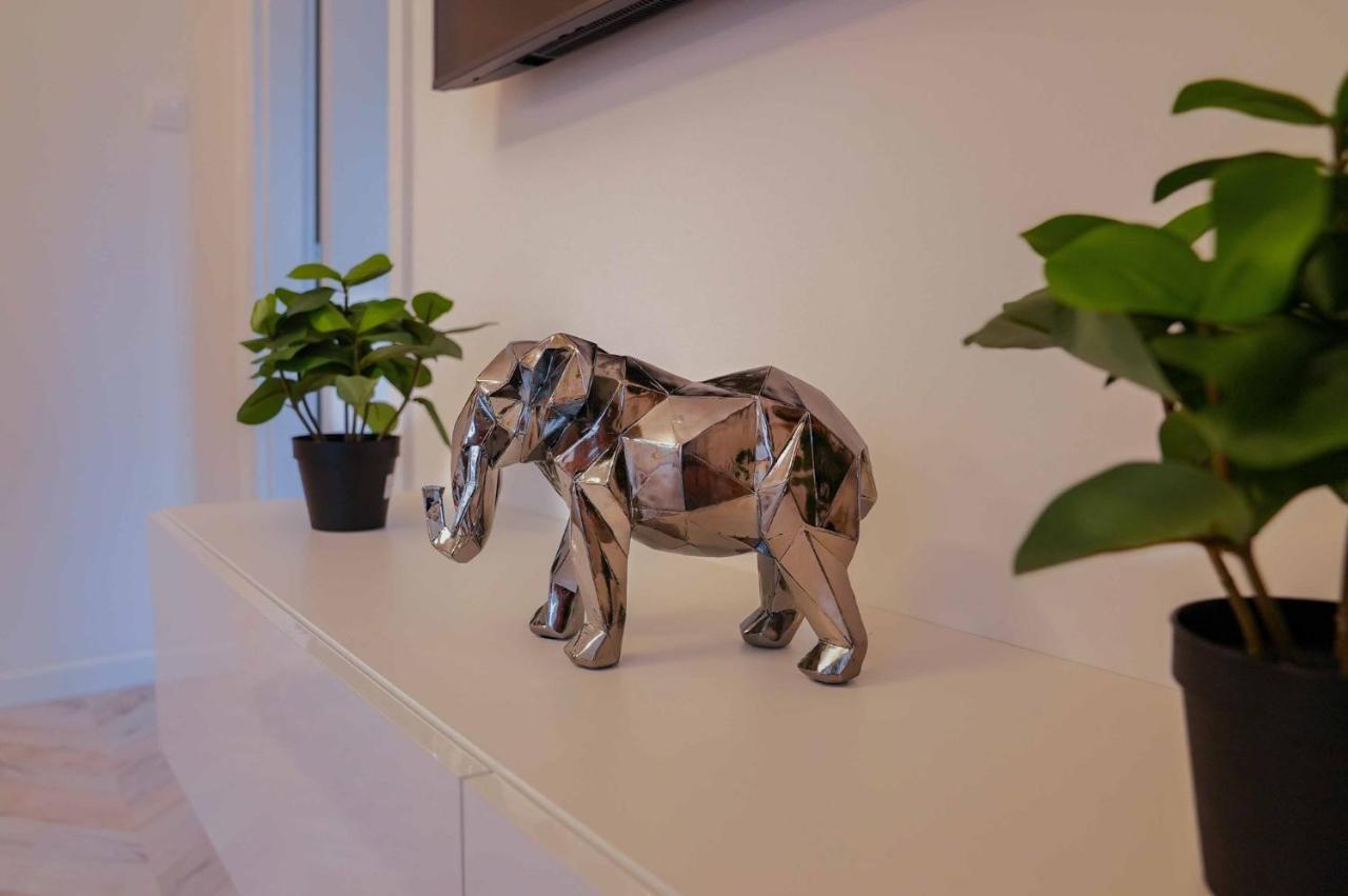 Corvin Avenue Premium Central Apartment Budapest Eksteriør bilde