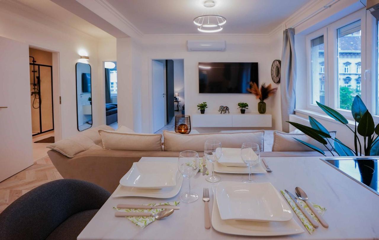 Corvin Avenue Premium Central Apartment Budapest Eksteriør bilde
